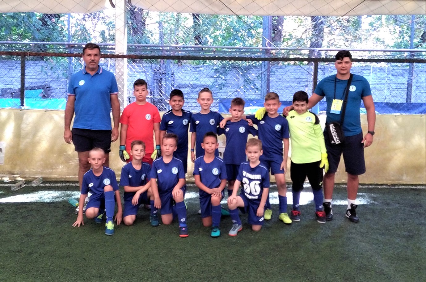 Juniori U9 AMFB – FC Juniorul s-a bucurat de fotbal, câștigând cu zâmbetul pe buze!