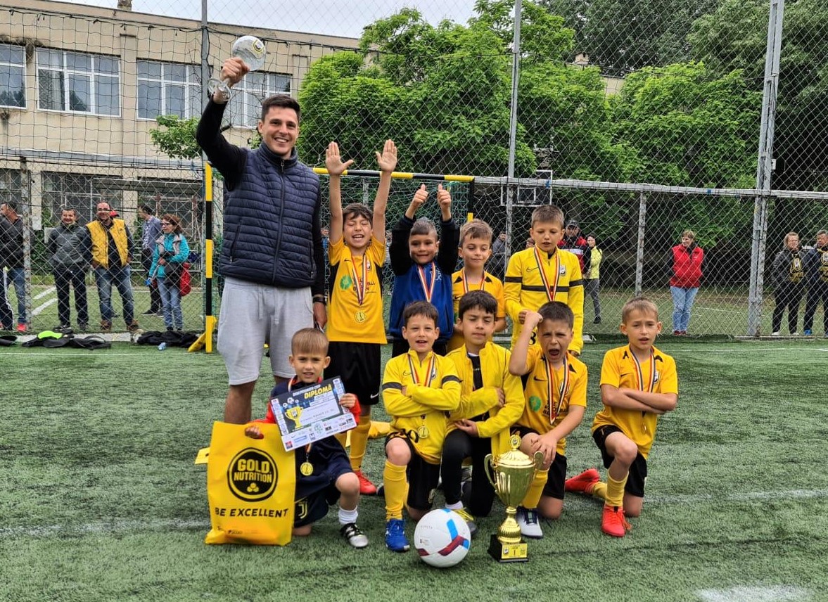 DIDI Junior Iași câștigă Didi Premier Cup și se califică la Turneul Final Național ”Trofeul Sfinx  – Cupa Campionilor U8”